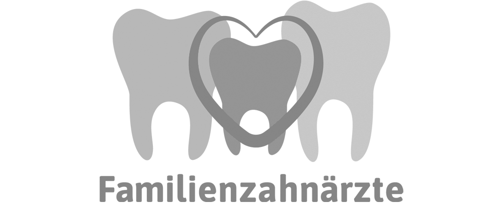 Logo für "Familienzahnärzte" mit drei stilisierten Zähnen und einer Herzform in Grau.